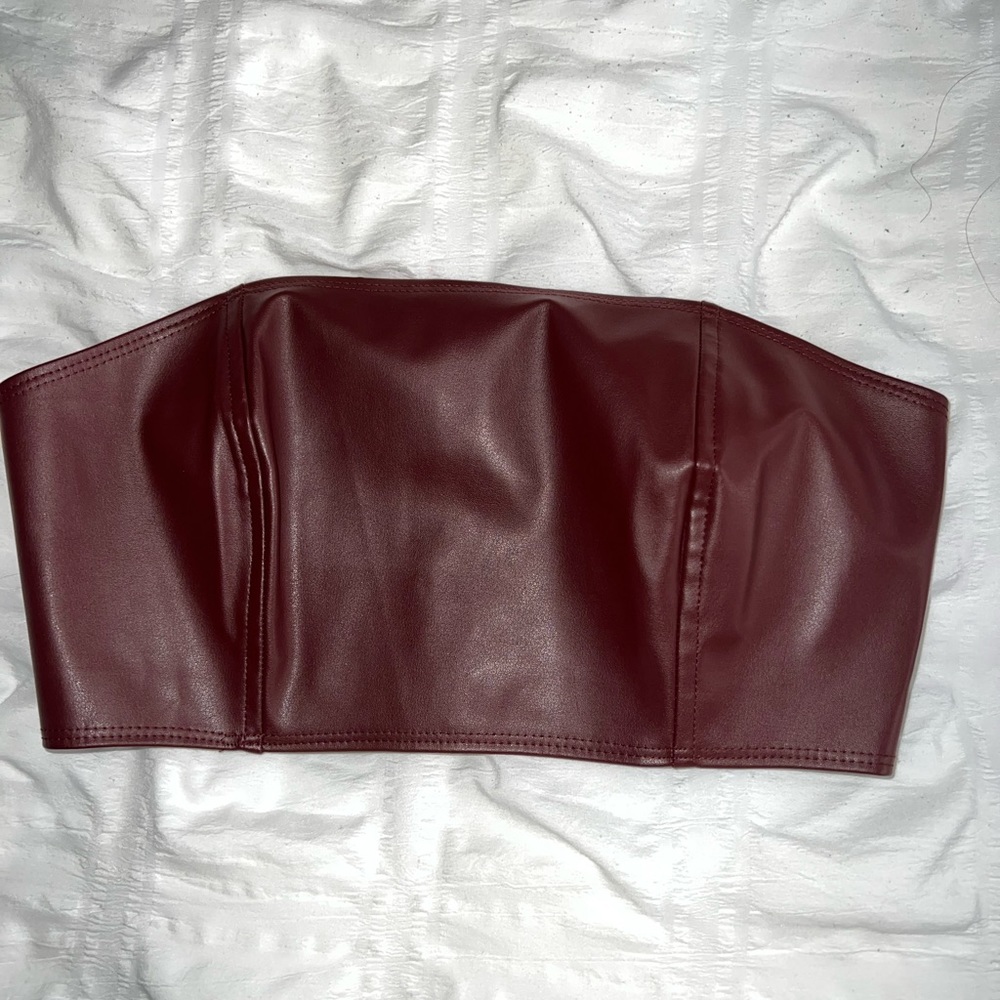 Brand new social tourist top, charli and dixie brand